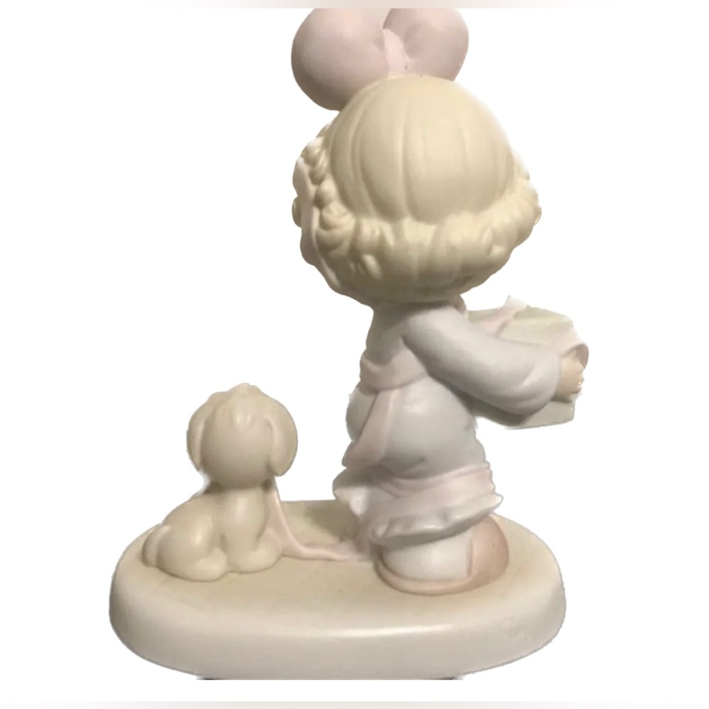 1993 Precious Moments "Tied Up For The Holidays" Figurine - Picture 3 of 7